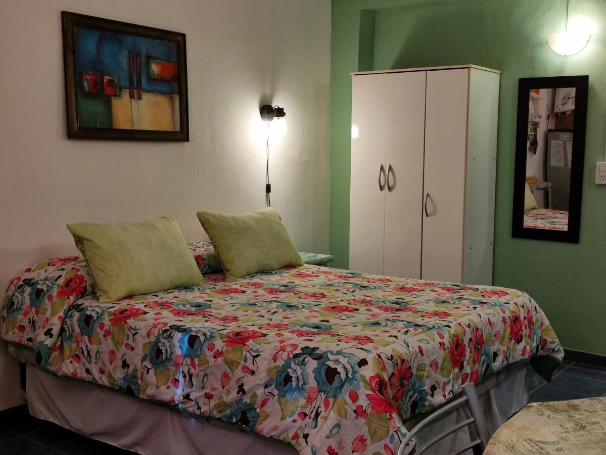 Studios La Bella Vida En Escobar Belen de Escobar Luaran gambar